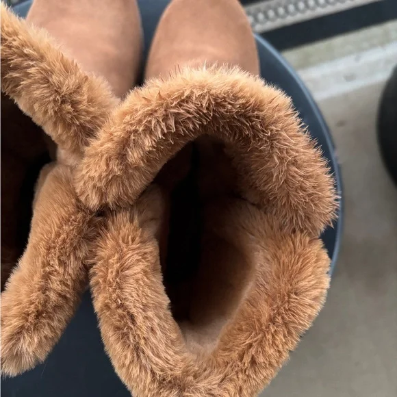 NWOB Skechers Slip-ins Easy Going Water-Repellent Suede Boots Chestnut Size 8 - Picture 10 of 11